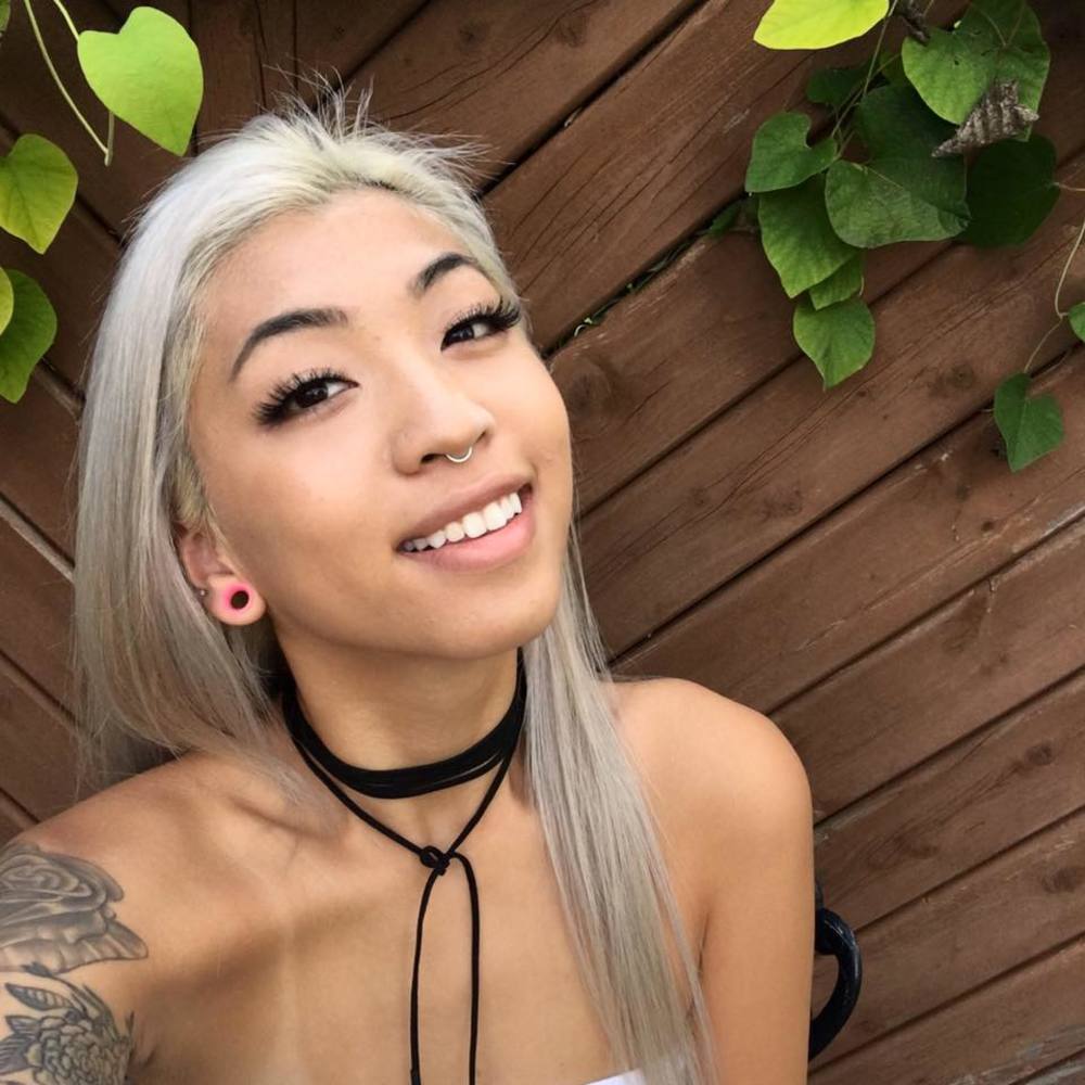 Meet your Posher, Kim